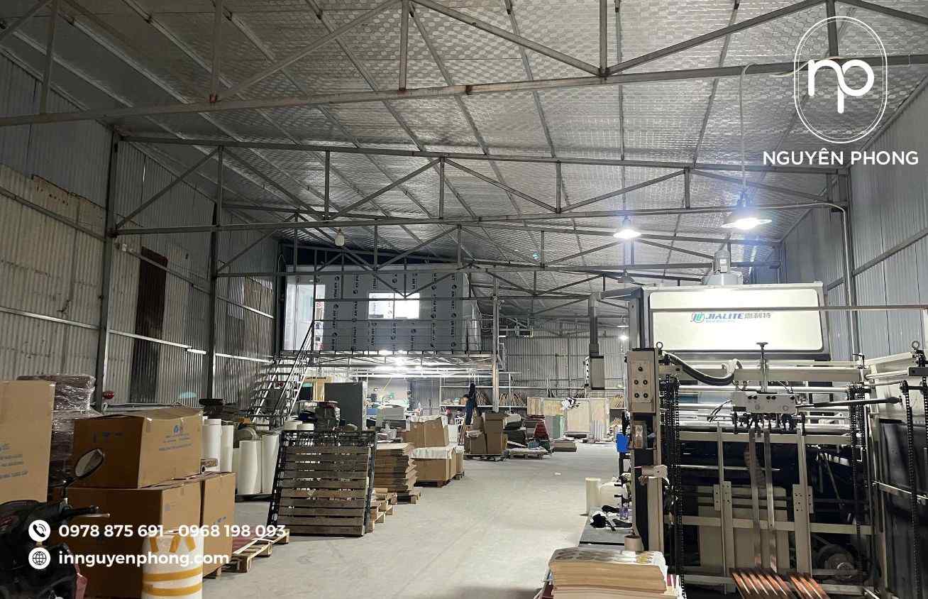 Nhà xưởng hiện đại 